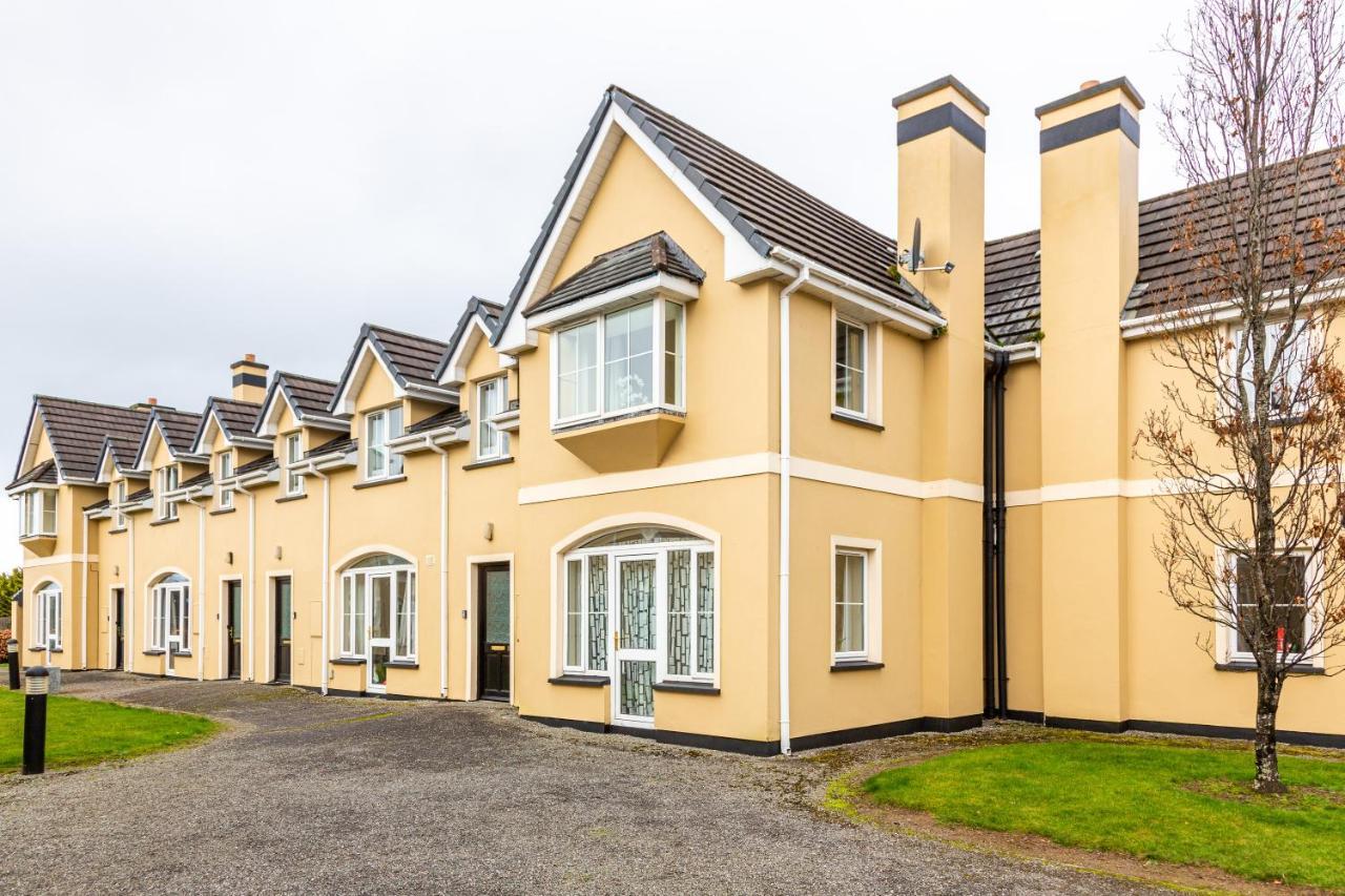 Kerry Holiday Homes At The Killarney Holiday Village Eksteriør bilde