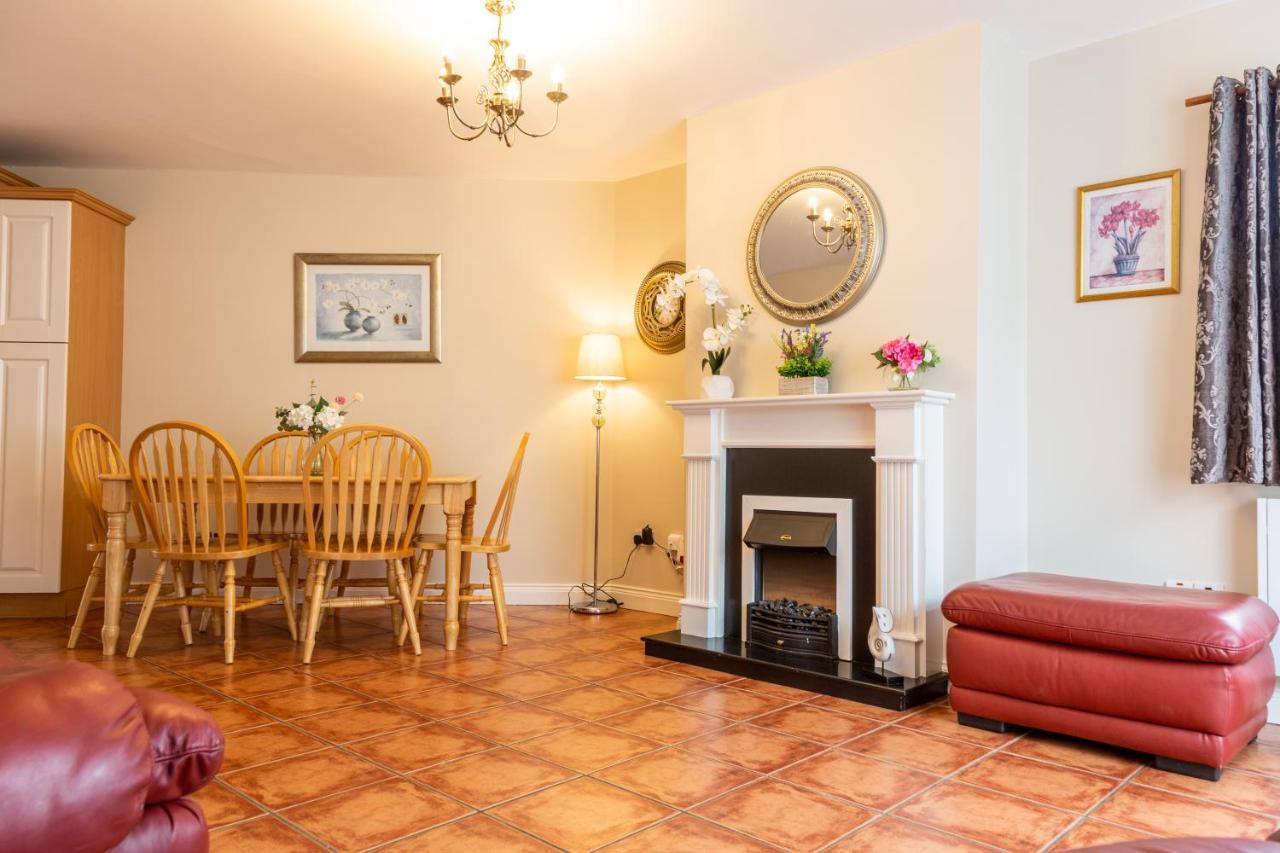 Kerry Holiday Homes At The Killarney Holiday Village Eksteriør bilde