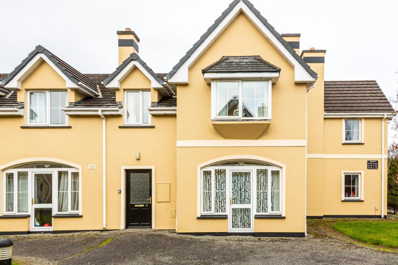 Kerry Holiday Homes At The Killarney Holiday Village Eksteriør bilde
